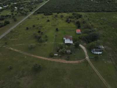 Home For Sale in Beeville, Texas