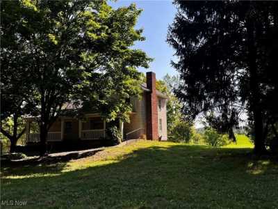 Home For Sale in Mogadore, Ohio