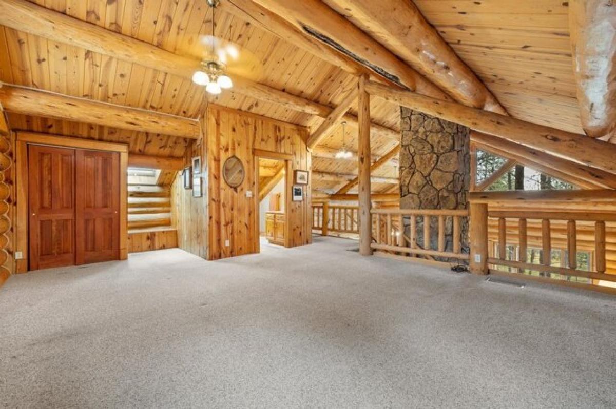 Picture of Home For Sale in Custer, South Dakota, United States