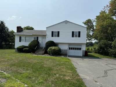 Home For Rent in Billerica, Massachusetts