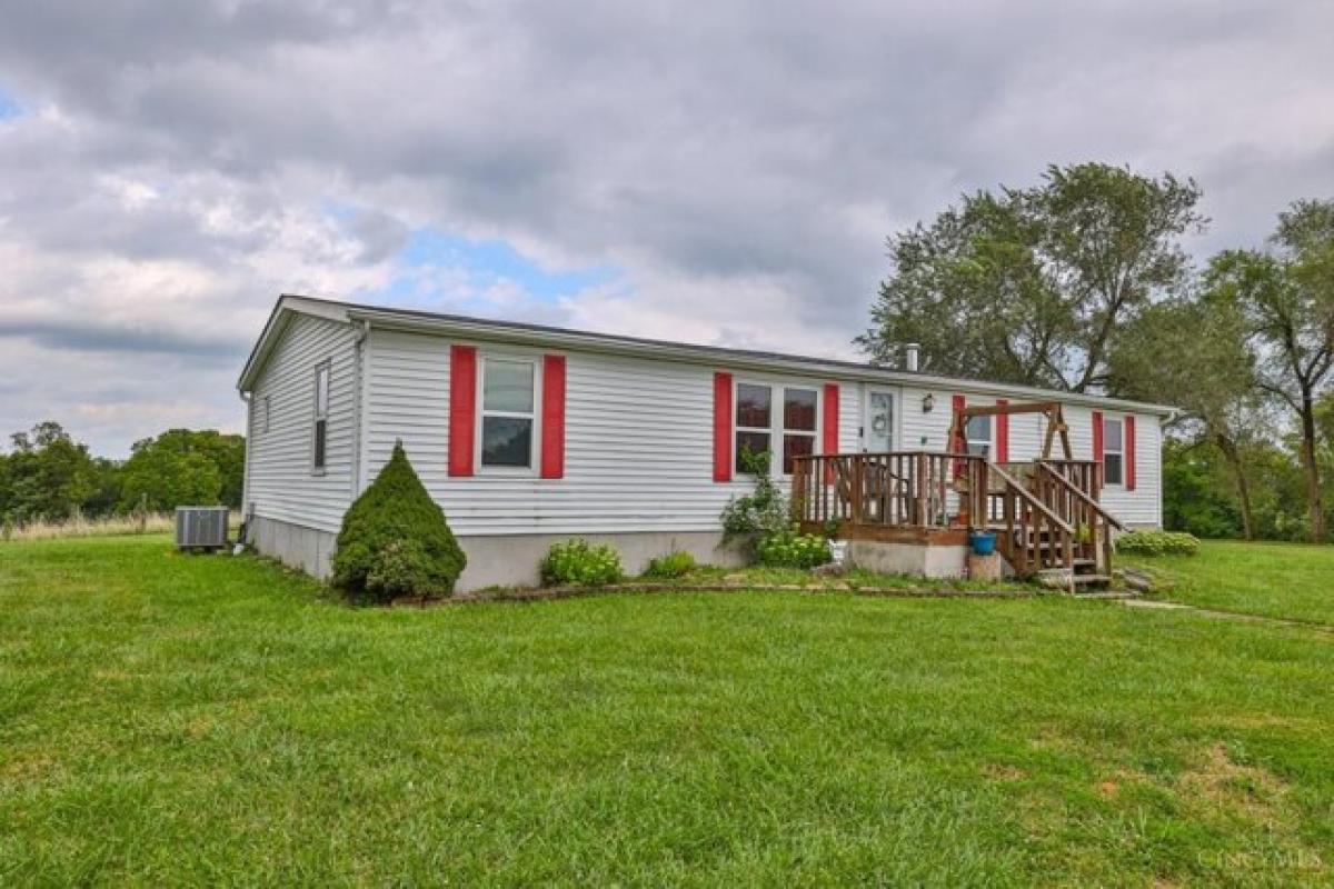 Picture of Home For Sale in Aurora, Indiana, United States