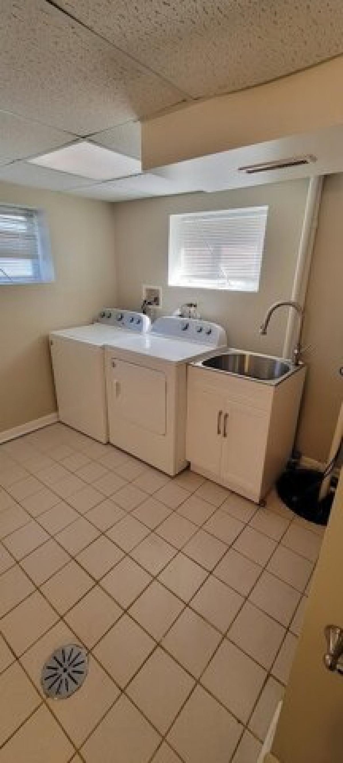 Picture of Home For Rent in Villa Park, Illinois, United States