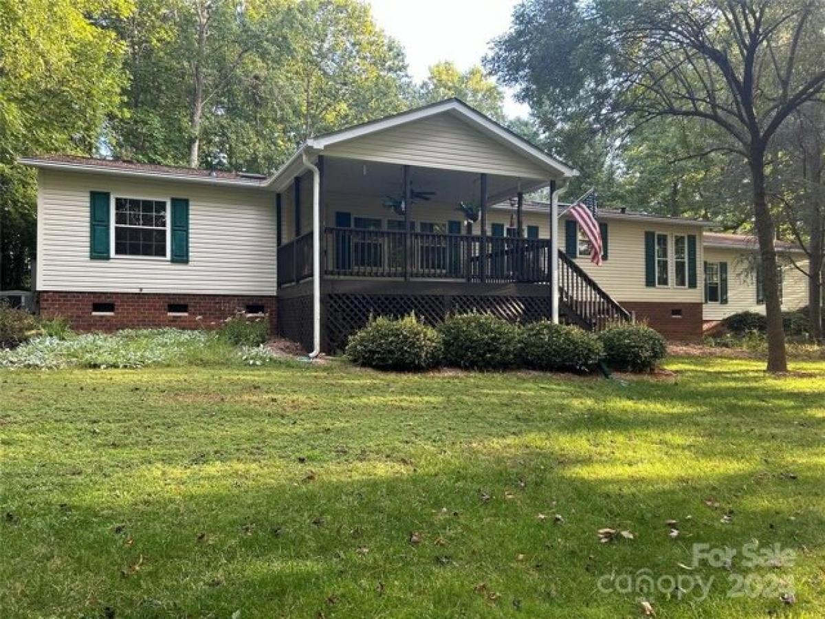 Picture of Home For Sale in Clover, South Carolina, United States