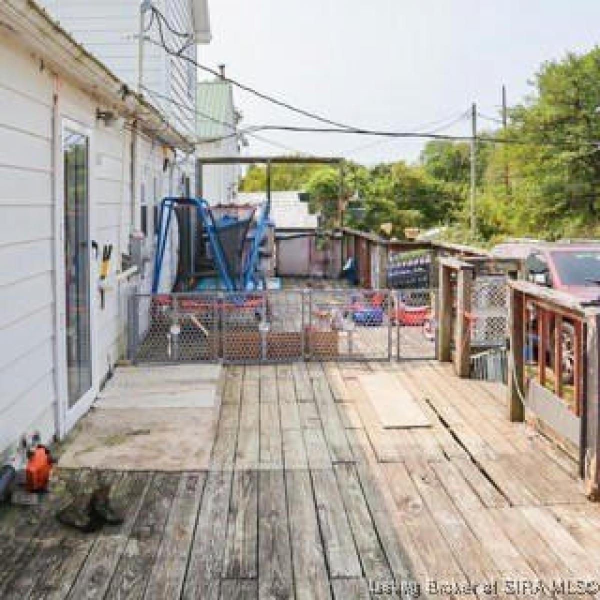 Picture of Home For Sale in Madison, Indiana, United States