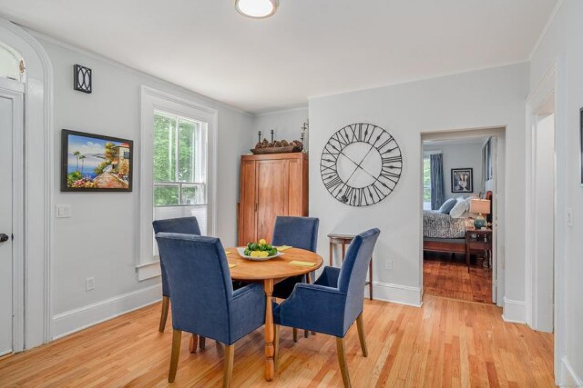 Picture of Home For Rent in Newtown, Connecticut, United States