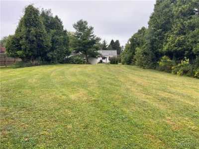 Home For Sale in Elma, New York