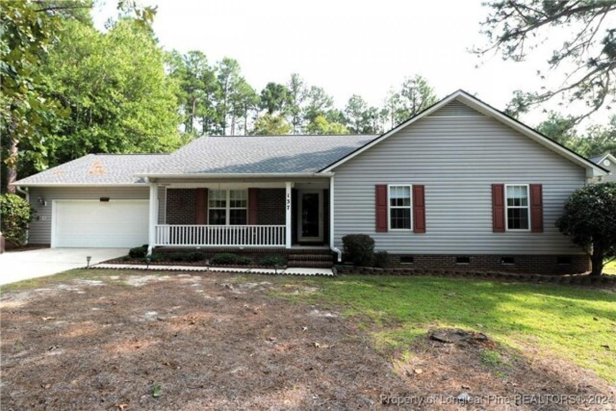 Picture of Home For Sale in Sanford, North Carolina, United States