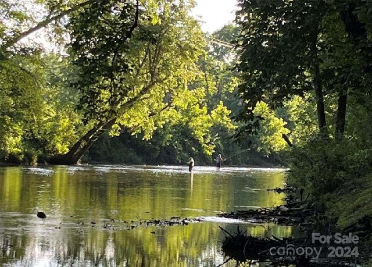 Picture of Residential Land For Sale in Lenoir, North Carolina, United States