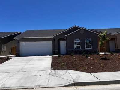 Home For Sale in Avenal, California