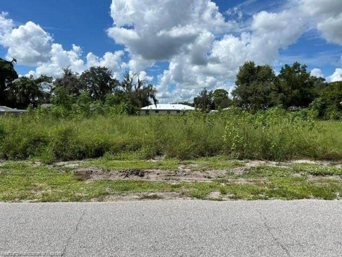 Picture of Residential Land For Sale in Sebring, Florida, United States