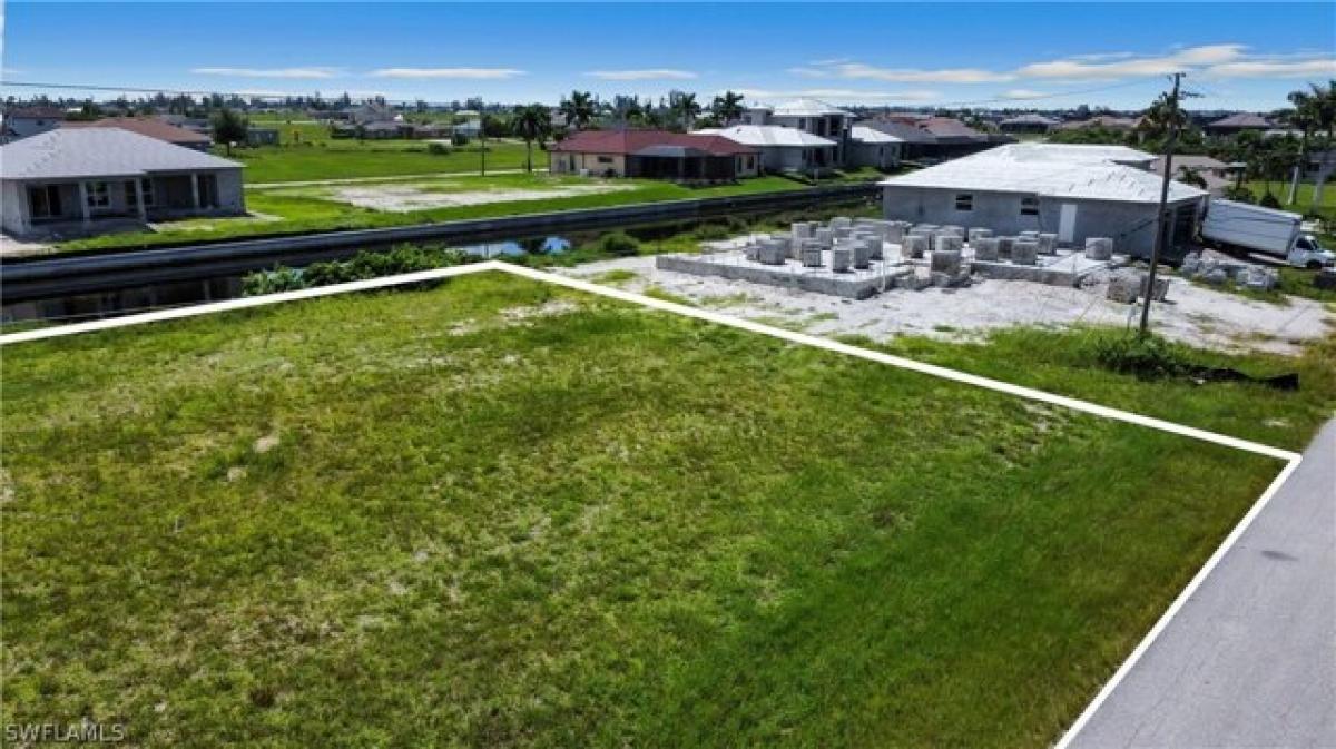 Picture of Residential Land For Sale in Cape Coral, Florida, United States