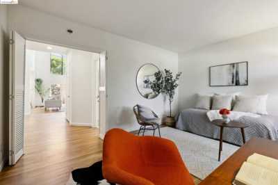 Home For Sale in Oakland, California