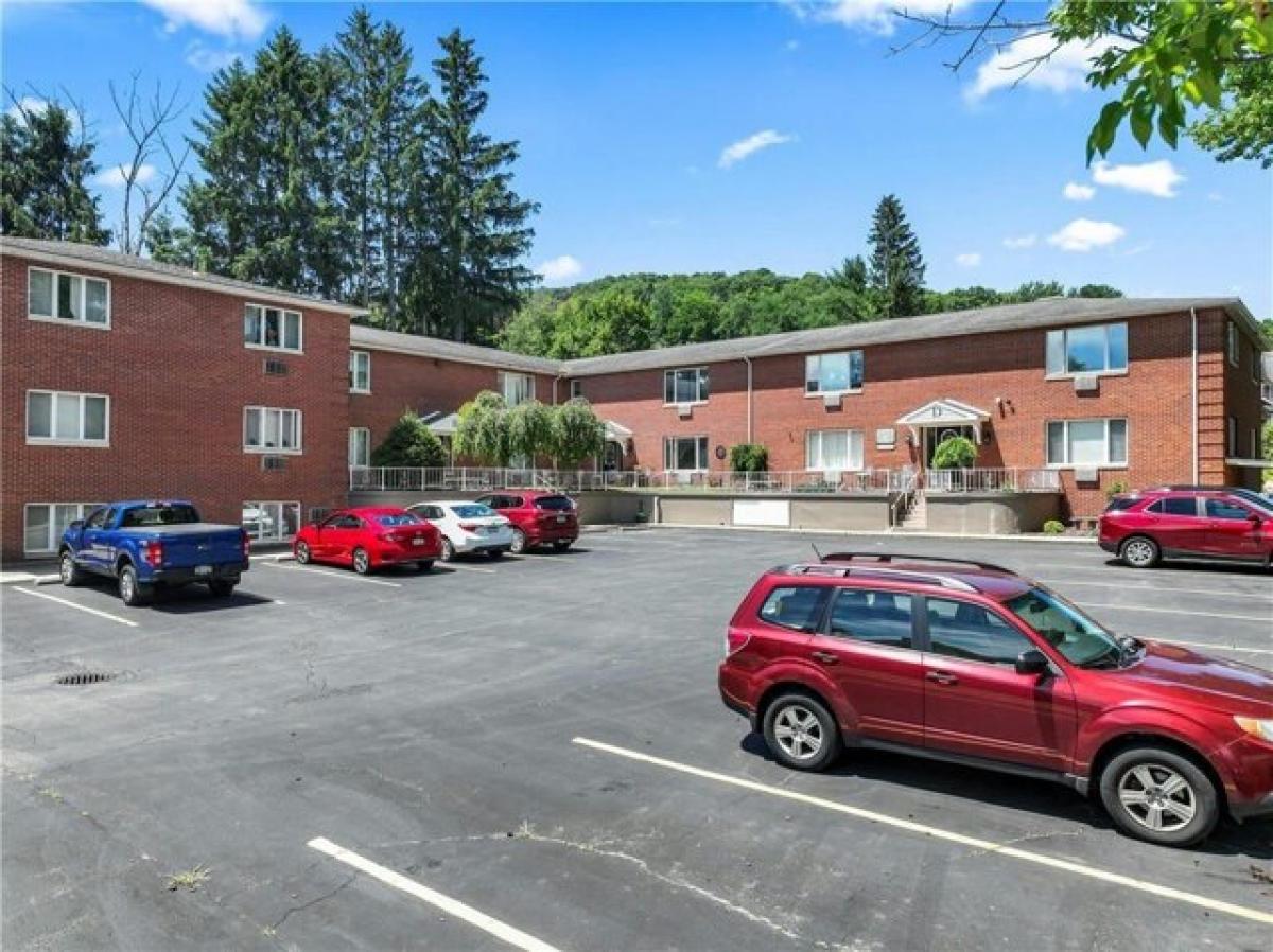 Picture of Home For Sale in Franklin, Pennsylvania, United States