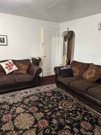 Home For Sale in Yonkers, New York