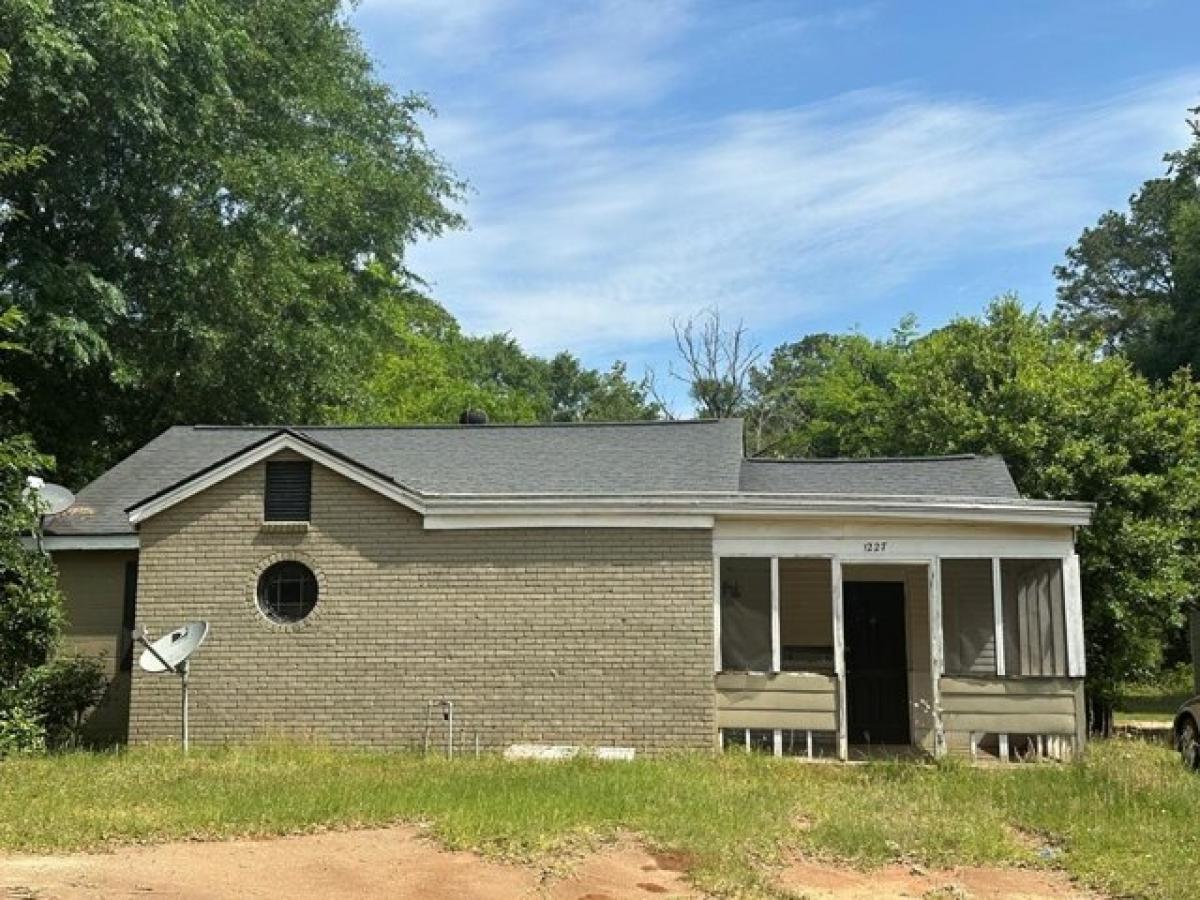 Picture of Home For Sale in Albany, Georgia, United States