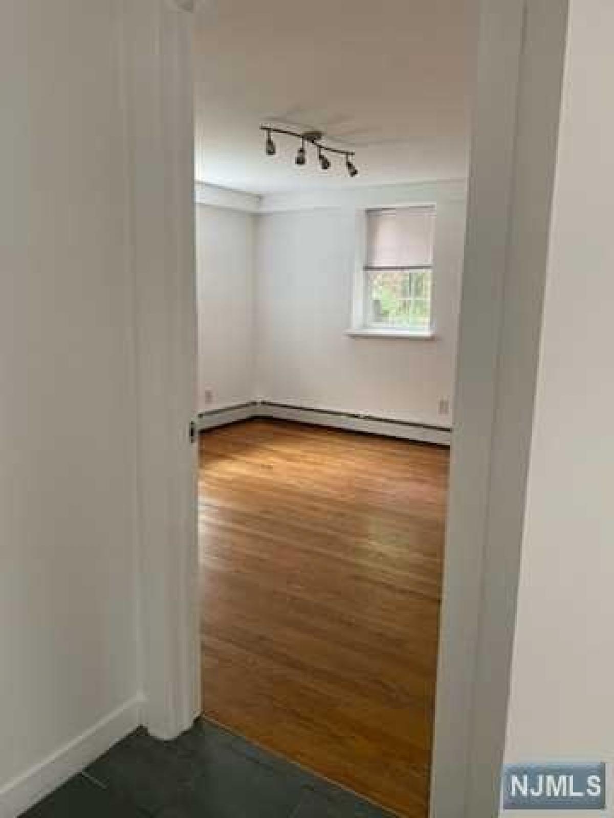 Picture of Apartment For Rent in Lodi, New Jersey, United States