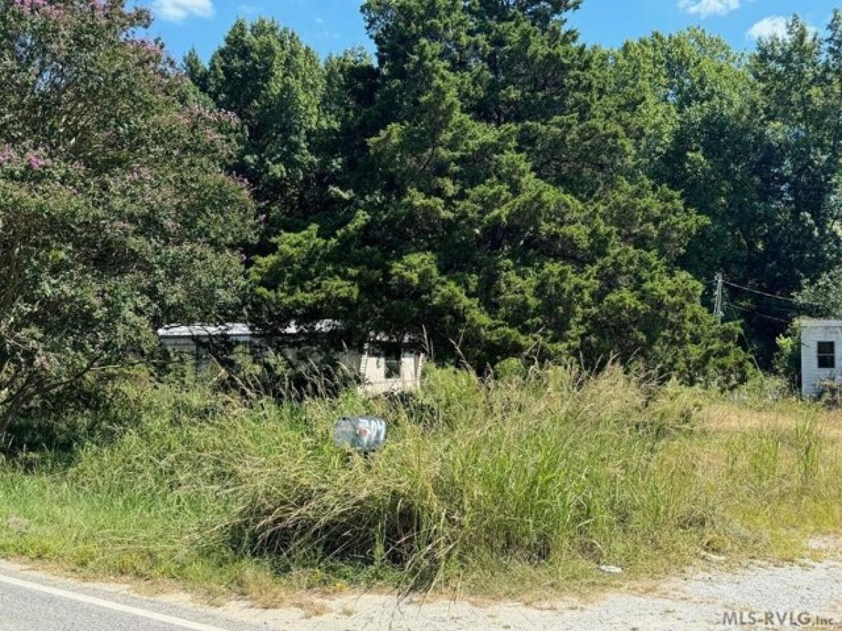 Picture of Home For Sale in Roanoke Rapids, North Carolina, United States