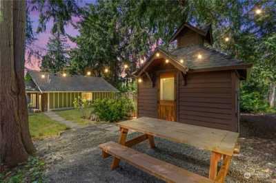 Home For Sale in Edgewood, Washington