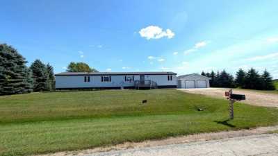 Home For Sale in Greenleaf, Wisconsin