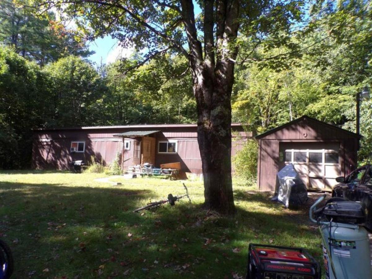 Picture of Home For Sale in Henniker, New Hampshire, United States