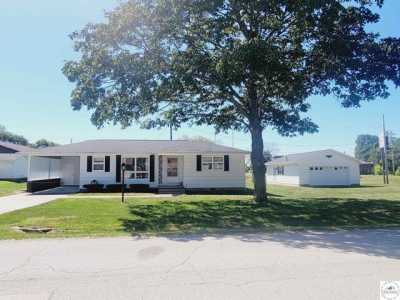 Home For Sale in Tipton, Missouri