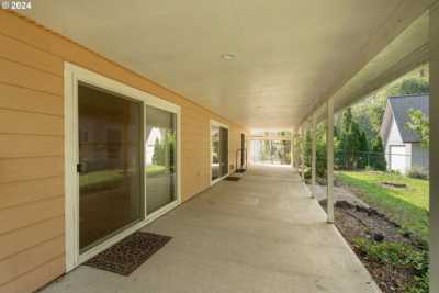 Home For Sale in Canyonville, Oregon