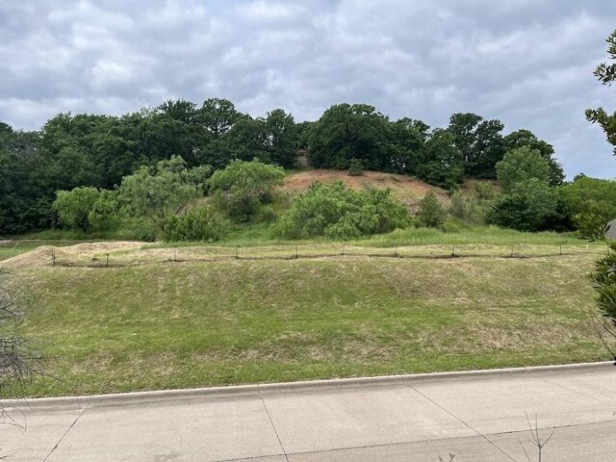 Picture of Residential Land For Sale in Arlington, Texas, United States