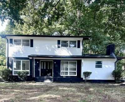 Home For Sale in Charlotte, North Carolina