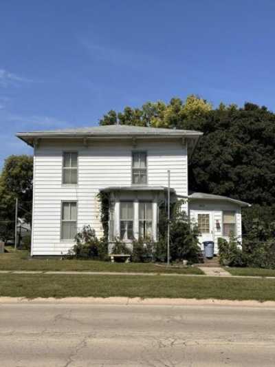 Home For Sale in Prophetstown, Illinois