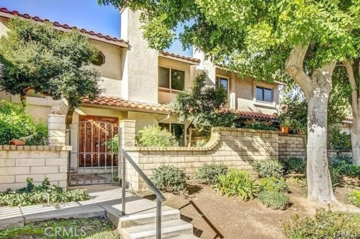 Picture of Home For Sale in Rancho Cucamonga, California, United States