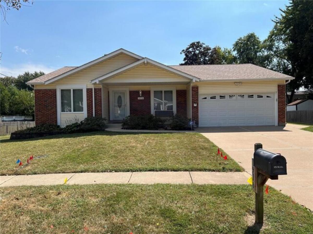 Picture of Home For Sale in Florissant, Missouri, United States