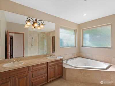 Home For Sale in Burlington, Washington