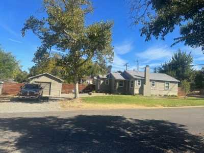 Home For Sale in Fair Oaks, California