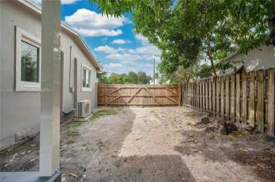 Home For Rent in Hollywood, Florida