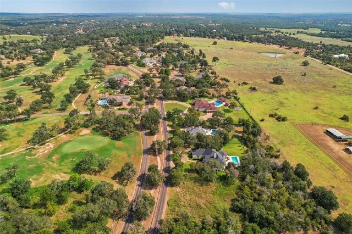 Picture of Residential Land For Sale in Bastrop, Texas, United States