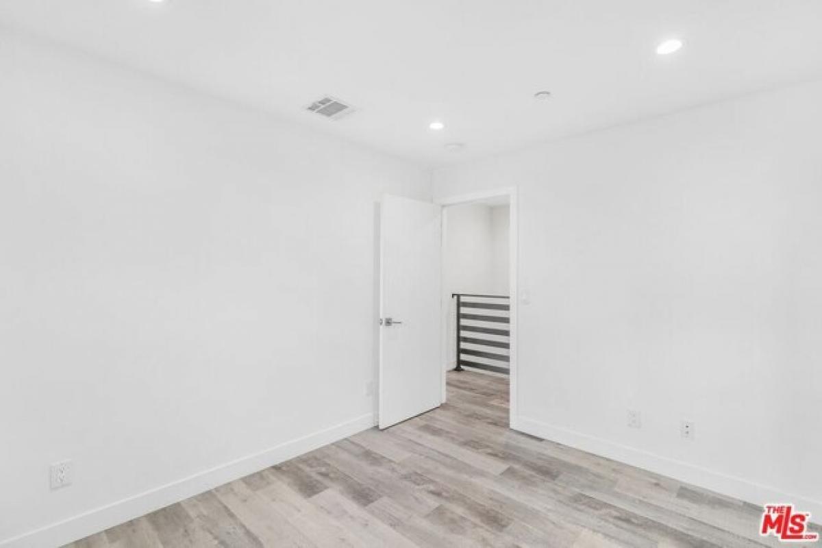 Picture of Home For Rent in North Hollywood, California, United States