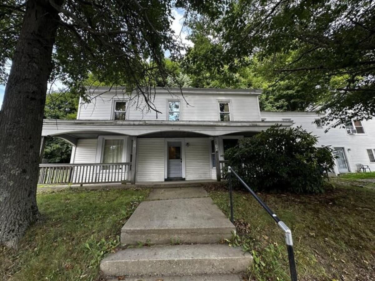 Picture of Home For Sale in Bucksport, Maine, United States