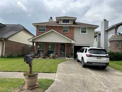 Home For Sale in Baytown, Texas