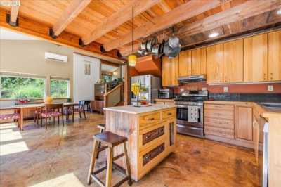 Home For Sale in McMinnville, Oregon