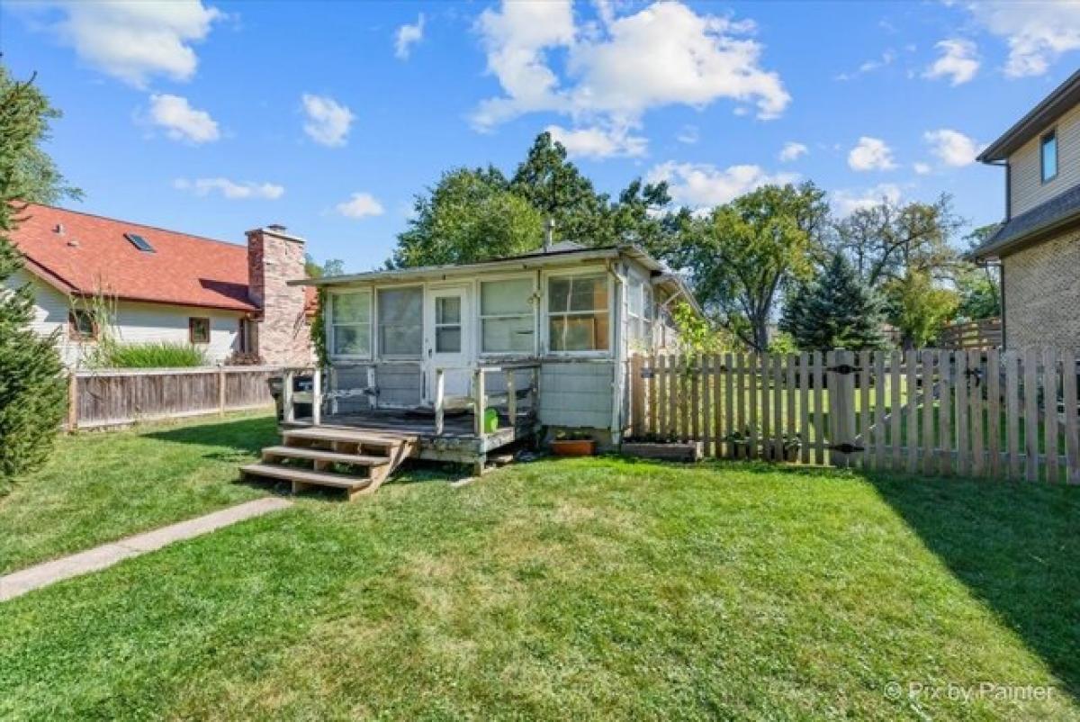 Picture of Home For Sale in Ingleside, Illinois, United States