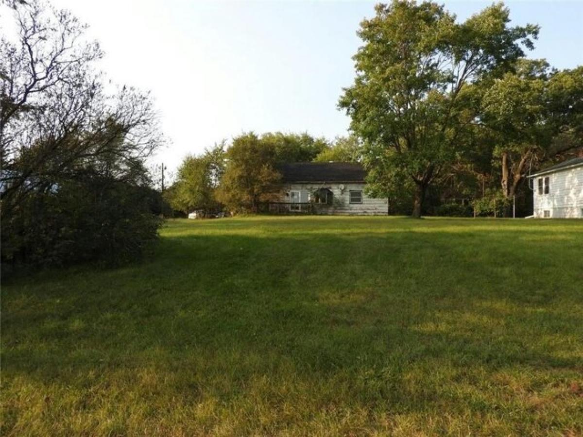 Picture of Residential Land For Sale in Augusta, Wisconsin, United States