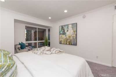 Home For Sale in Encino, California