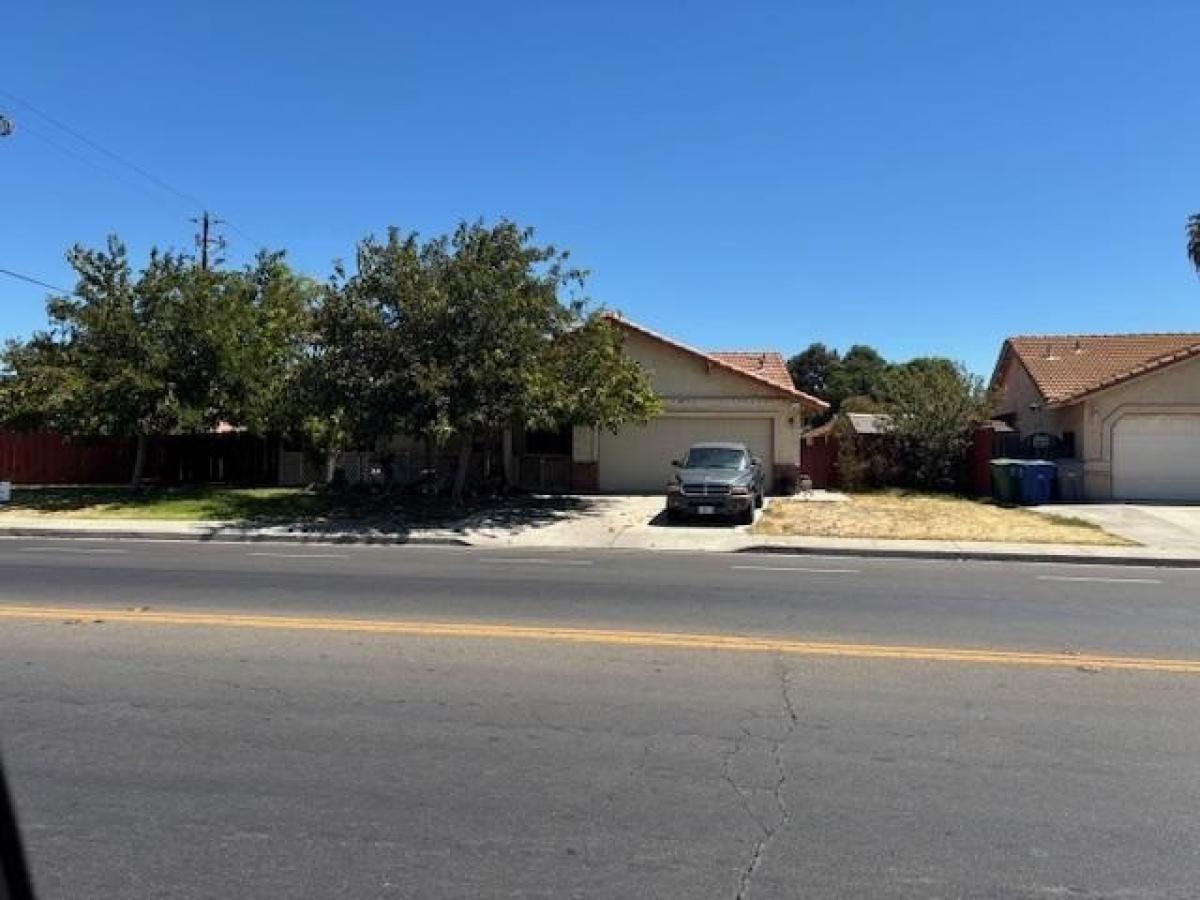 Picture of Home For Sale in Los Banos, California, United States