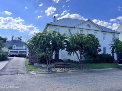 Home For Sale in Jackson, Mississippi