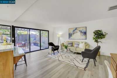 Home For Sale in Walnut Creek, California