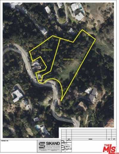 Residential Land For Sale in Studio City, California