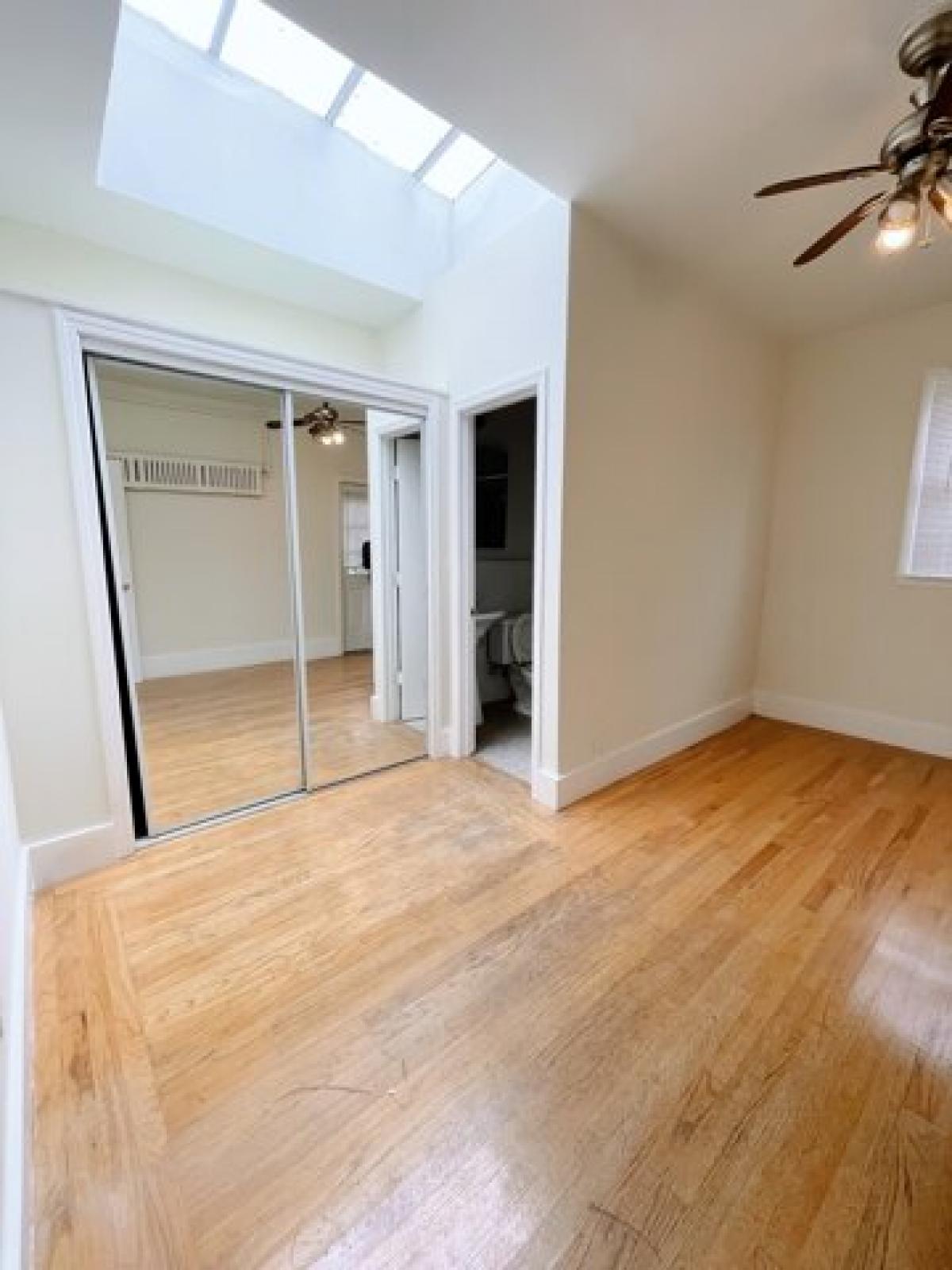 Picture of Apartment For Rent in Oakland, California, United States