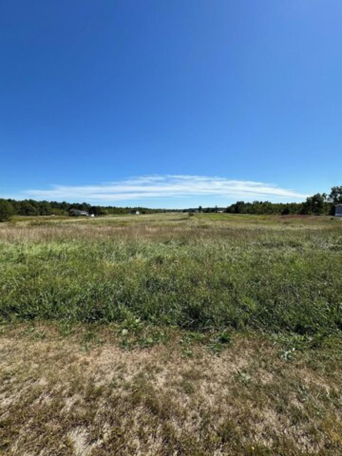 Picture of Residential Land For Sale in Buxton, Maine, United States