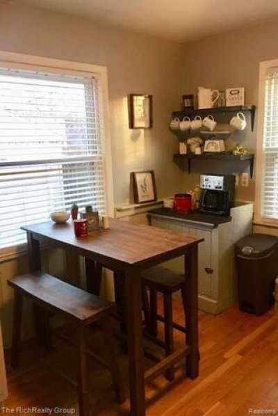 Home For Rent in Royal Oak, Michigan