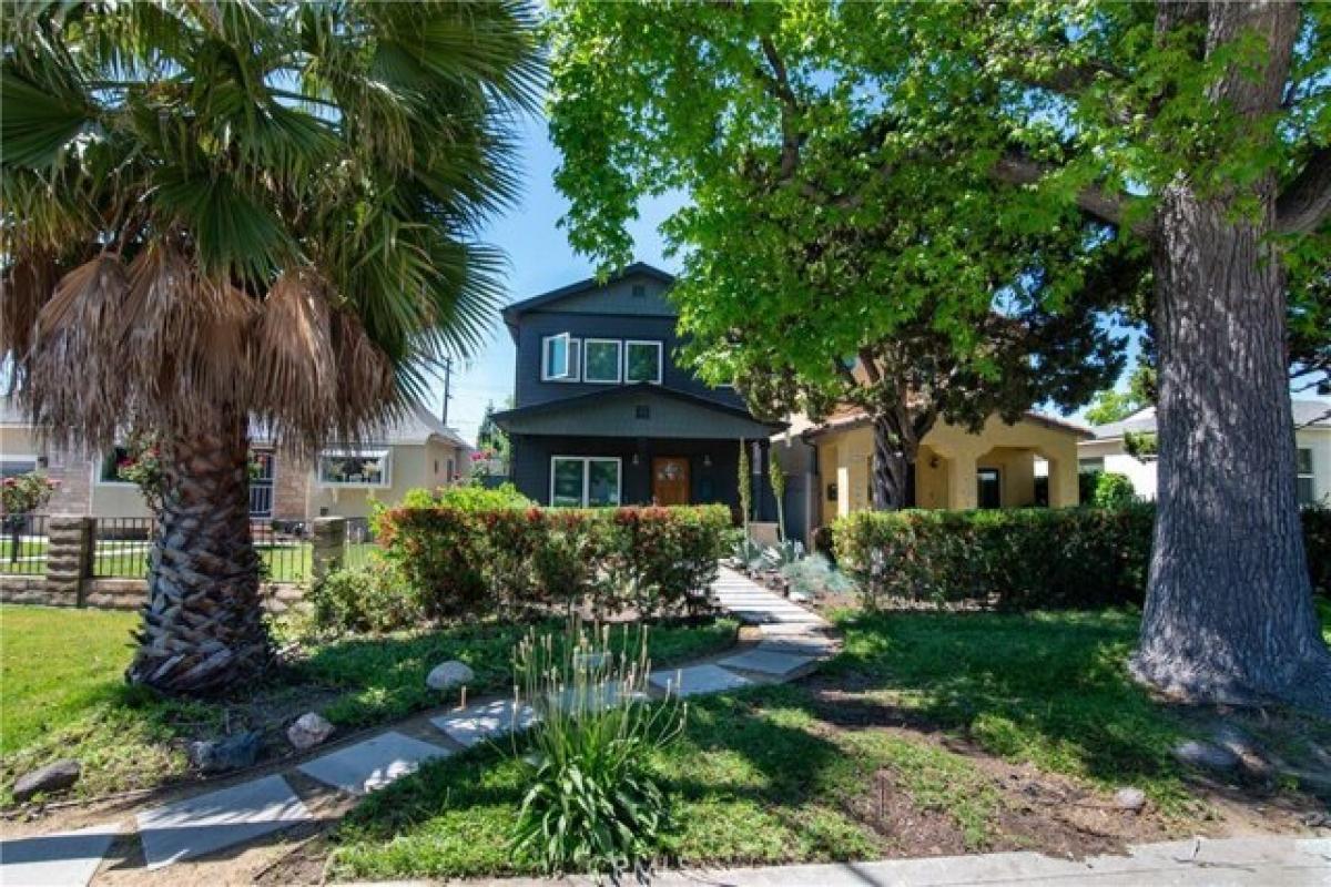 Picture of Home For Sale in Burbank, California, United States